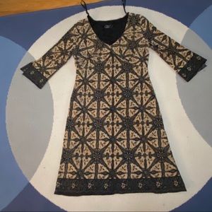 EUC CDC Petite midi 3/4 sleeve v neck dress